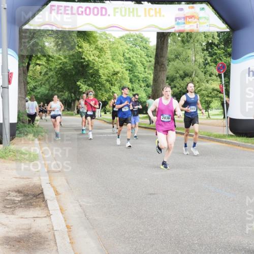 29.06.2025 - hella hamburg halbmarathon MichiJ http://msf.ph/oto/8207176 29.06.2025 10:22:38 Zwischen KM18-KM19 1910, 1959, 2836, 4602, 8956, 16724, 16755 meine-sportfotos.de