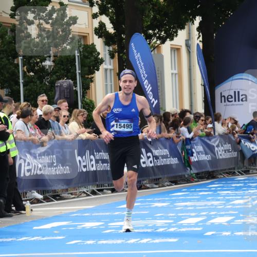 29.06.2025 - hella hamburg halbmarathon Strokosch-Dieckow http://msf.ph/oto/8207184 29.06.2025 10:18:44 Ziel 6380, 15495 meine-sportfotos.de