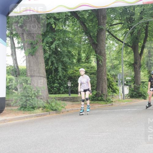 29.06.2025 - hella hamburg halbmarathon KatJ http://msf.ph/oto/8207200 29.06.2025 09:32:51 Zwischen KM18-KM19  meine-sportfotos.de