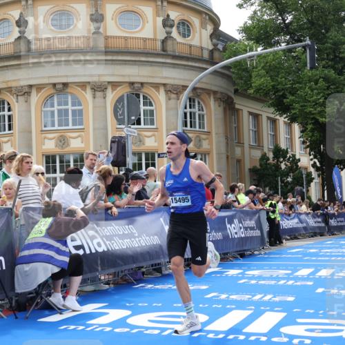 29.06.2025 - hella hamburg halbmarathon Strokosch-Dieckow http://msf.ph/oto/8207236 29.06.2025 10:18:46 Ziel 6380, 11342, 15495 meine-sportfotos.de