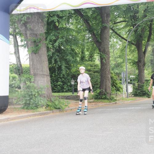 29.06.2025 - hella hamburg halbmarathon KatJ http://msf.ph/oto/8207244 29.06.2025 09:32:51 Zwischen KM18-KM19  meine-sportfotos.de