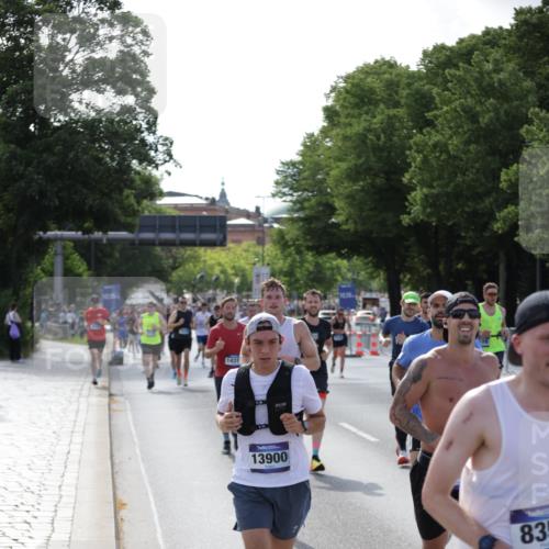 29.06.2025 - hella hamburg halbmarathon Jannik Wohlers http://msf.ph/oto/8207263 29.06.2025 09:48:45 Lombardsbrücke 1571, 1600, 1603, 2044, 2707, 2797, 5050, 5889, 6037, 6047, 6149, 6771, 7109, 7310, 7482, 7743, 7981, 8002, 8358, 9640, 10369, 10451, 10877, 11106, 11177, 11423, 11447, 11952, 12088, 12091, 12168, 12739, 13064, 13158, 13190, 13755, 13900, 14075, 14311, 14603, 14905, 15178, 16280, 16400, 17097, 17489, 17612, 17723, 17792, 17916, 18062, 18614, 19004 meine-sportfotos.de