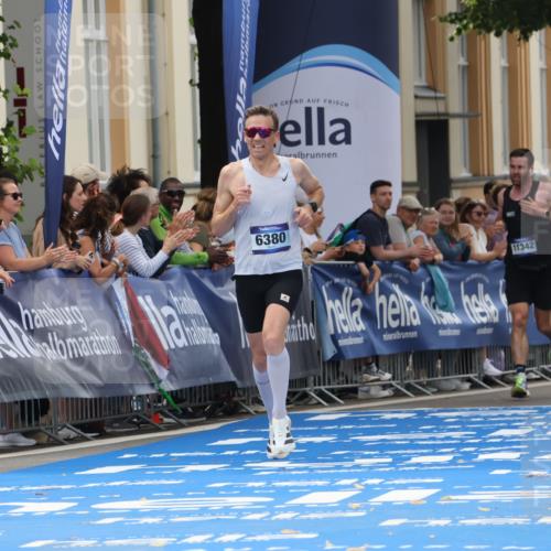 29.06.2025 - hella hamburg halbmarathon Strokosch-Dieckow http://msf.ph/oto/8207277 29.06.2025 10:18:50 Ziel 6380, 11342, 15495 meine-sportfotos.de
