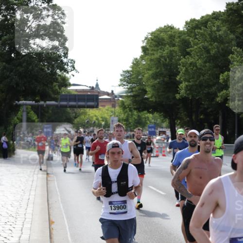 29.06.2025 - hella hamburg halbmarathon Jannik Wohlers http://msf.ph/oto/8207303 29.06.2025 09:48:45 Lombardsbrücke 1571, 1600, 1603, 2044, 2707, 2797, 5050, 5889, 6037, 6047, 6149, 6771, 7109, 7310, 7482, 7743, 7981, 8002, 8358, 9640, 10369, 10451, 10877, 11106, 11177, 11423, 11447, 11952, 12088, 12091, 12168, 12739, 13064, 13158, 13190, 13755, 13900, 14075, 14311, 14603, 14905, 15178, 16280, 16400, 17097, 17489, 17612, 17723, 17792, 17916, 18062, 18614, 19004 meine-sportfotos.de