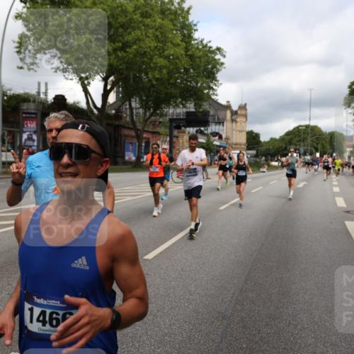 29.06.2025 - hella hamburg halbmarathon Yannick Fuchs http://msf.ph/oto/8207368 29.06.2025 10:44:56 20KM 1461, 1466, 1750, 1817, 2207, 2540, 2880, 3654, 4077, 4816, 5018, 5115, 6027, 6712, 7052, 7134, 7369, 7397, 7583, 7930, 7932, 8117, 8205, 8261, 8819, 9057, 10215, 11214, 11422, 12016, 12778, 12949, 13008, 13687, 13701, 13808, 13875, 14034, 14125, 14626, 15362, 15395, 15720, 16285, 16291, 17129, 17179, 17221, 17384, 17823, 18006, 18182, 18394, 18413, 18489 meine-sportfotos.de