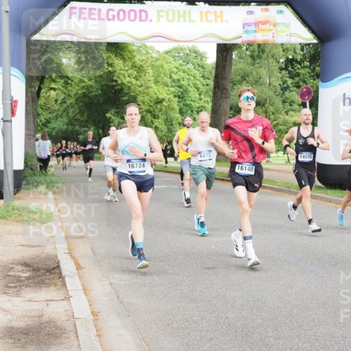 29.06.2025 - hella hamburg halbmarathon MichiJ http://msf.ph/oto/8207648 29.06.2025 10:22:41 Zwischen KM18-KM19 1910, 1959, 2836, 6473, 8956, 14975, 16148, 16724, 16755, 18455, 18731 meine-sportfotos.de