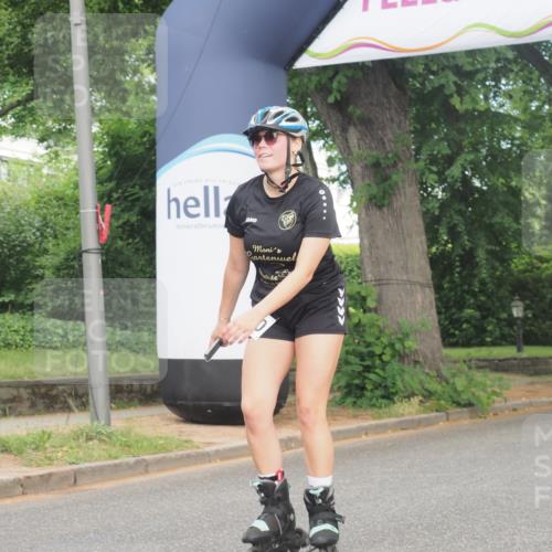 29.06.2025 - hella hamburg halbmarathon KatJ http://msf.ph/oto/8207733 29.06.2025 09:32:54 Zwischen KM18-KM19  meine-sportfotos.de