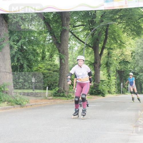 29.06.2025 - hella hamburg halbmarathon KatJ http://msf.ph/oto/8207830 29.06.2025 09:33:37 Zwischen KM18-KM19  meine-sportfotos.de