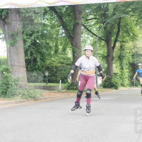 29.06.2025 - hella hamburg halbmarathon KatJ http://msf.ph/oto/8207912 29.06.2025 09:33:37 Zwischen KM18-KM19  meine-sportfotos.de