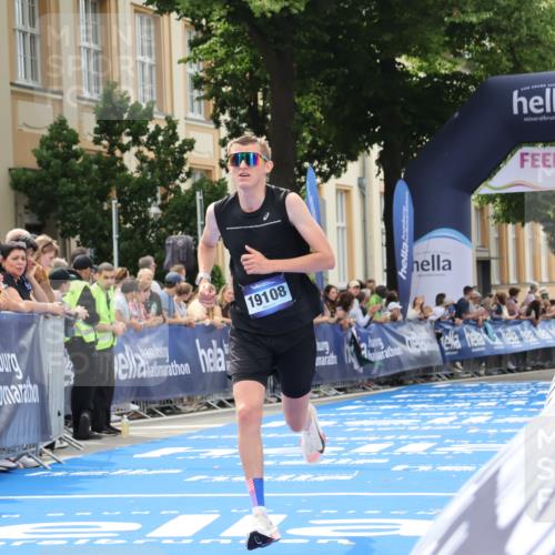 29.06.2025 - hella hamburg halbmarathon Strokosch-Dieckow http://msf.ph/oto/8207994 29.06.2025 10:19:39 Ziel 4524, 19108 meine-sportfotos.de