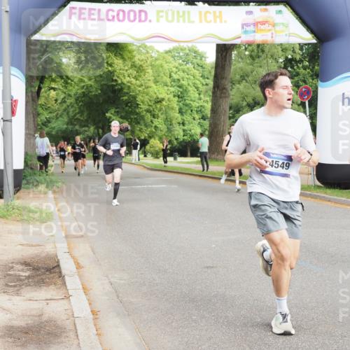 29.06.2025 - hella hamburg halbmarathon MichiJ http://msf.ph/oto/8208008 29.06.2025 10:22:44 Zwischen KM18-KM19 1959, 2836, 6473, 8956, 12290, 13066, 14549, 14975, 16148, 16724, 18455, 18731 meine-sportfotos.de