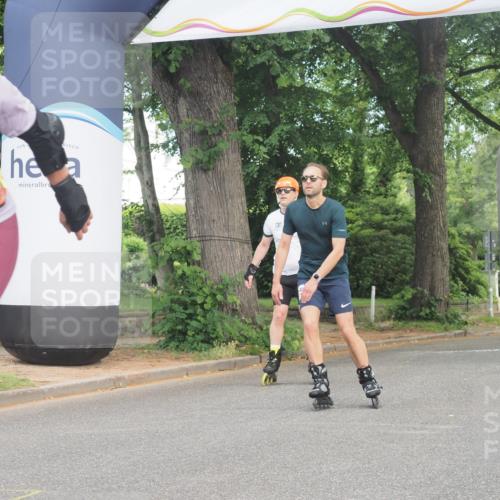 29.06.2025 - hella hamburg halbmarathon KatJ http://msf.ph/oto/8208241 29.06.2025 09:33:38 Zwischen KM18-KM19  meine-sportfotos.de