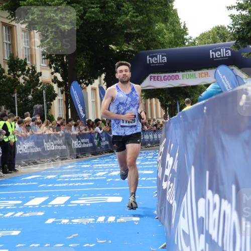 29.06.2025 - hella hamburg halbmarathon Strokosch-Dieckow http://msf.ph/oto/8208306 29.06.2025 10:20:07 Ziel 54, 11829, 12678, 14302 meine-sportfotos.de