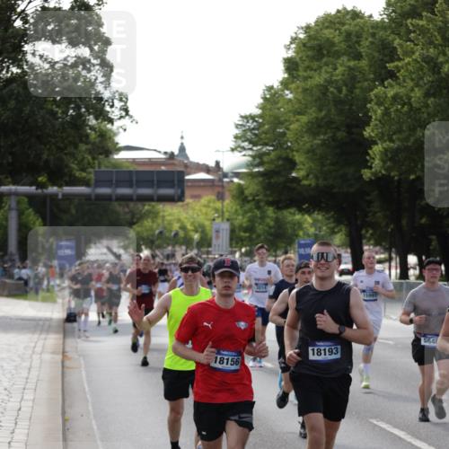 29.06.2025 - hella hamburg halbmarathon Jannik Wohlers http://msf.ph/oto/8208346 29.06.2025 09:48:51 Lombardsbrücke 1603, 2044, 2707, 2745, 2797, 2849, 3014, 3116, 5050, 5648, 5889, 6037, 6047, 6149, 6771, 7109, 7743, 7981, 8358, 9640, 10369, 10877, 11447, 11952, 12088, 12091, 12098, 12168, 13064, 13158, 13190, 13755, 13900, 14075, 14311, 14603, 14905, 15178, 15328, 15410, 15991, 16280, 16400, 17097, 17489, 17722, 17723, 17792, 17916, 18156, 18188, 18193 meine-sportfotos.de