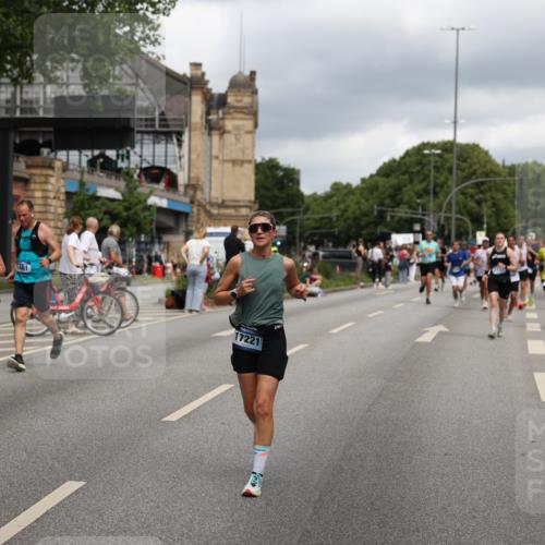 29.06.2025 - hella hamburg halbmarathon Yannick Fuchs http://msf.ph/oto/8208347 29.06.2025 10:44:58 20KM 1461, 1466, 1750, 1817, 2207, 2411, 2540, 2880, 3654, 4077, 4816, 5018, 5115, 6027, 6712, 7052, 7134, 7369, 7397, 7583, 8117, 8205, 8261, 8819, 9057, 10215, 11214, 11422, 12016, 12778, 12949, 13687, 13701, 13808, 13875, 14125, 14626, 15362, 15395, 15720, 16285, 16291, 17129, 17179, 17221, 17823, 18006, 18182, 18394, 18413, 18489 meine-sportfotos.de