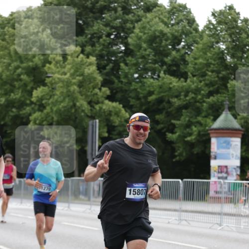 29.06.2025 - hella hamburg halbmarathon Jannik Wohlers http://msf.ph/oto/8208452 29.06.2025 10:26:12 Lombardsbrücke 1300, 2643, 4507, 4509, 4844, 6905, 7929, 8079, 8357, 9186, 11270, 12126, 13264, 14930, 15027, 15807, 16788, 17300, 17675, 18074, 18087, 18516 meine-sportfotos.de
