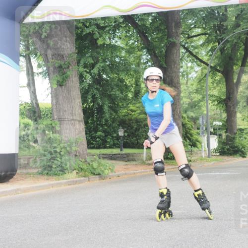 29.06.2025 - hella hamburg halbmarathon KatJ http://msf.ph/oto/8208456 29.06.2025 09:33:40 Zwischen KM18-KM19  meine-sportfotos.de