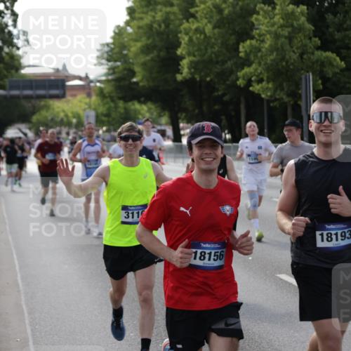 29.06.2025 - hella hamburg halbmarathon Jannik Wohlers http://msf.ph/oto/8208496 29.06.2025 09:48:53 Lombardsbrücke 1603, 2044, 2707, 2745, 2849, 2980, 3014, 3116, 4766, 5050, 5648, 5889, 6037, 6149, 6771, 7109, 7981, 8358, 10369, 10877, 11447, 11952, 12088, 12098, 12168, 13064, 13158, 13190, 13900, 14075, 14311, 14603, 14667, 14905, 15178, 15328, 15410, 15991, 16280, 16400, 17097, 17489, 17722, 17723, 17792, 17916, 18156, 18188, 18193 meine-sportfotos.de