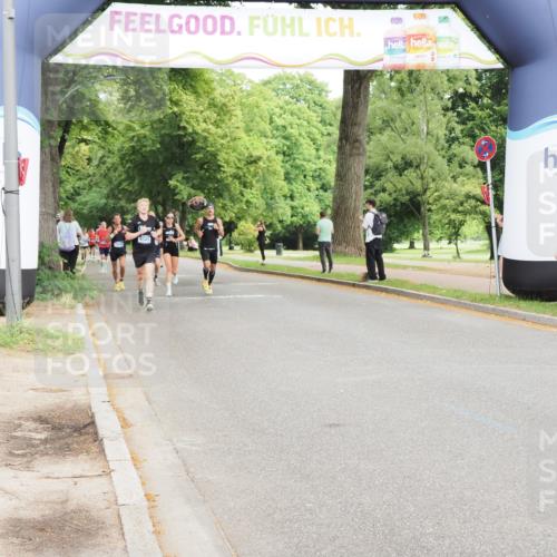 29.06.2025 - hella hamburg halbmarathon MichiJ http://msf.ph/oto/8208521 29.06.2025 10:22:48 Zwischen KM18-KM19 6473, 12290, 13066, 14549, 14975, 17802, 18455, 18731 meine-sportfotos.de