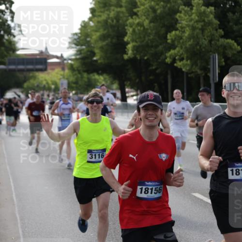 29.06.2025 - hella hamburg halbmarathon Jannik Wohlers http://msf.ph/oto/8208524 29.06.2025 09:48:53 Lombardsbrücke 1603, 2044, 2707, 2745, 2849, 2980, 3014, 3116, 4766, 5050, 5648, 5889, 6037, 6149, 6771, 7109, 7981, 8358, 10369, 10877, 11447, 11952, 12088, 12098, 12168, 13064, 13158, 13190, 13900, 14075, 14311, 14603, 14667, 14905, 15178, 15328, 15410, 15991, 16280, 16400, 17097, 17489, 17722, 17723, 17792, 17916, 18156, 18188, 18193 meine-sportfotos.de