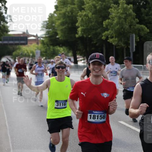 29.06.2025 - hella hamburg halbmarathon Jannik Wohlers http://msf.ph/oto/8208556 29.06.2025 09:48:53 Lombardsbrücke 1603, 2044, 2707, 2745, 2849, 2980, 3014, 3116, 4766, 5050, 5648, 5889, 6037, 6149, 6771, 7109, 7981, 8358, 10369, 10877, 11447, 11952, 12088, 12098, 12168, 13064, 13158, 13190, 13900, 14075, 14311, 14603, 14667, 14905, 15178, 15328, 15410, 15991, 16280, 16400, 17097, 17489, 17722, 17723, 17792, 17916, 18156, 18188, 18193 meine-sportfotos.de