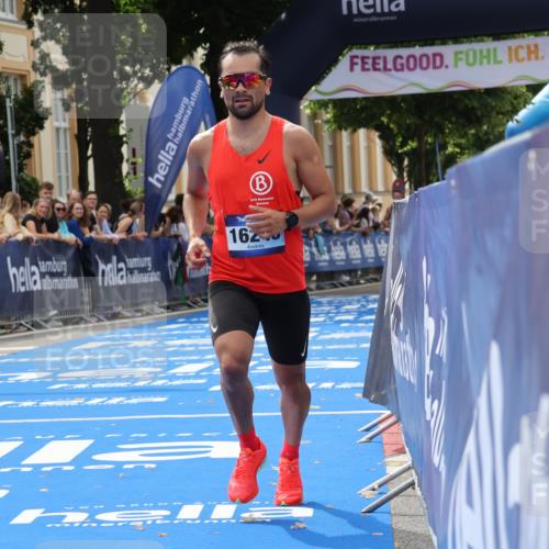 29.06.2025 - hella hamburg halbmarathon Strokosch-Dieckow http://msf.ph/oto/8208581 29.06.2025 10:20:19 Ziel 54, 12373, 12678, 14302, 16245 meine-sportfotos.de