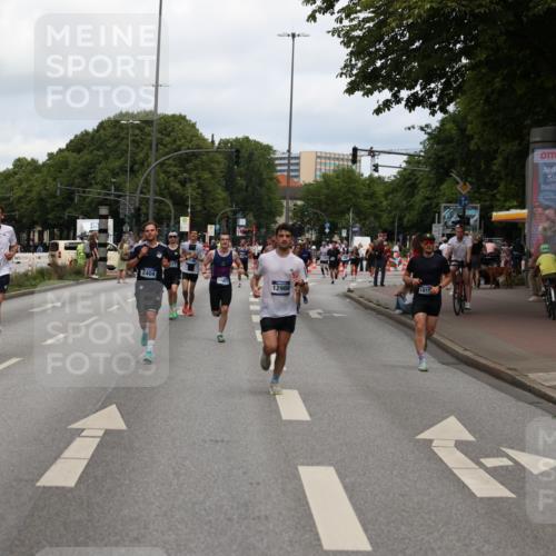 29.06.2025 - hella hamburg halbmarathon Yannick Fuchs http://msf.ph/oto/8208760 29.06.2025 10:32:19 20KM 1290, 1505, 2404, 3480, 3790, 5042, 5791, 5923, 6047, 9017, 9944, 10190, 10793, 10922, 11106, 11423, 12739, 12900, 13148, 13372, 13595, 13900, 15303, 15888, 16698, 17726, 18103, 18193, 18216, 18277, 18357, 18986 meine-sportfotos.de
