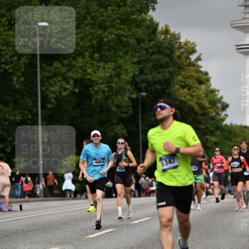 29.06.2025 - hella hamburg halbmarathon Dr. Thomas Lammeyer http://msf.ph/oto/8208809 29.06.2025 10:12:20 Kennedybrücke 1079, 1427, 1527, 2190, 2309, 3922, 4228, 4864, 5347, 6100, 7019, 9071 meine-sportfotos.de