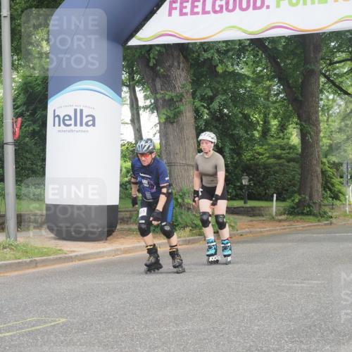 29.06.2025 - hella hamburg halbmarathon KatJ http://msf.ph/oto/8208885 29.06.2025 09:34:30 Zwischen KM18-KM19  meine-sportfotos.de