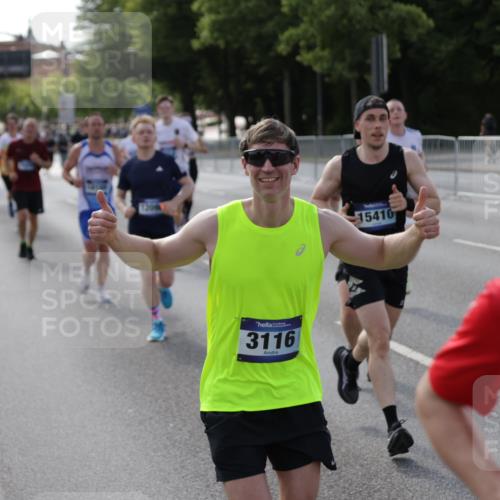 29.06.2025 - hella hamburg halbmarathon Jannik Wohlers http://msf.ph/oto/8208924 29.06.2025 09:48:54 Lombardsbrücke 1603, 2044, 2707, 2745, 2849, 2980, 3014, 3116, 4766, 5050, 5648, 5889, 6149, 6771, 7109, 7981, 8358, 10369, 11447, 11952, 12088, 12098, 13064, 13158, 13190, 13900, 14075, 14311, 14603, 14667, 14905, 15178, 15328, 15410, 15991, 16280, 16400, 17097, 17489, 17722, 17792, 17916, 18156, 18188, 18193 meine-sportfotos.de