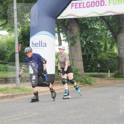 29.06.2025 - hella hamburg halbmarathon KatJ http://msf.ph/oto/8209055 29.06.2025 09:34:31 Zwischen KM18-KM19  meine-sportfotos.de