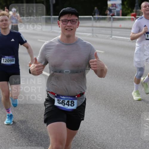 29.06.2025 - hella hamburg halbmarathon Jannik Wohlers http://msf.ph/oto/8209118 29.06.2025 09:48:55 Lombardsbrücke 1603, 2044, 2707, 2745, 2849, 2980, 3014, 3116, 4148, 4766, 5050, 5648, 5889, 6149, 6771, 7109, 7981, 8358, 10369, 11447, 11952, 12088, 12098, 13064, 13158, 13190, 13900, 14075, 14311, 14667, 14905, 15178, 15328, 15410, 15991, 16280, 16400, 17097, 17489, 17722, 17792, 18156, 18188, 18193 meine-sportfotos.de