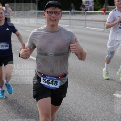 29.06.2025 - hella hamburg halbmarathon Jannik Wohlers http://msf.ph/oto/8209167 29.06.2025 09:48:55 Lombardsbrücke 1603, 2044, 2707, 2745, 2849, 2980, 3014, 3116, 4148, 4766, 5050, 5648, 5889, 6149, 6771, 7109, 7981, 8358, 10369, 11447, 11952, 12088, 12098, 13064, 13158, 13190, 13900, 14075, 14311, 14667, 14905, 15178, 15328, 15410, 15991, 16280, 16400, 17097, 17489, 17722, 17792, 18156, 18188, 18193 meine-sportfotos.de