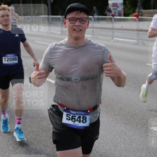 29.06.2025 - hella hamburg halbmarathon Jannik Wohlers http://msf.ph/oto/8209213 29.06.2025 09:48:55 Lombardsbrücke 1603, 2044, 2707, 2745, 2849, 2980, 3014, 3116, 4148, 4766, 5050, 5648, 5889, 6149, 6771, 7109, 7981, 8358, 10369, 11447, 11952, 12088, 12098, 13064, 13158, 13190, 13900, 14075, 14311, 14667, 14905, 15178, 15328, 15410, 15991, 16280, 16400, 17097, 17489, 17722, 17792, 18156, 18188, 18193 meine-sportfotos.de