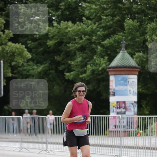 29.06.2025 - hella hamburg halbmarathon Jannik Wohlers http://msf.ph/oto/8209247 29.06.2025 10:26:16 Lombardsbrücke 2643, 4507, 4509, 6625, 7069, 8079, 9186, 11270, 11740, 12071, 12126, 13264, 14930, 15027, 15807, 15878, 16788, 17300, 17675, 18074, 18087, 18516 meine-sportfotos.de
