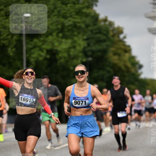 29.06.2025 - hella hamburg halbmarathon Dr. Thomas Lammeyer http://msf.ph/oto/8209439 29.06.2025 10:12:26 Kennedybrücke 1527, 2190, 2309, 4864, 5100, 5347, 6100, 6918, 9071, 9616, 9966 meine-sportfotos.de