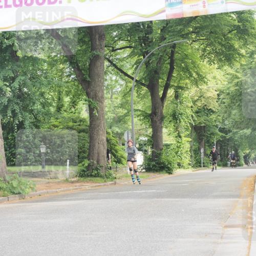 29.06.2025 - hella hamburg halbmarathon KatJ http://msf.ph/oto/8209483 29.06.2025 09:34:46 Zwischen KM18-KM19  meine-sportfotos.de