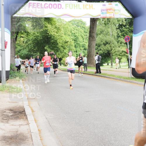 29.06.2025 - hella hamburg halbmarathon MichiJ http://msf.ph/oto/8209525 29.06.2025 10:22:54 Zwischen KM18-KM19 2243, 4246, 9345, 10865, 14310, 17802 meine-sportfotos.de
