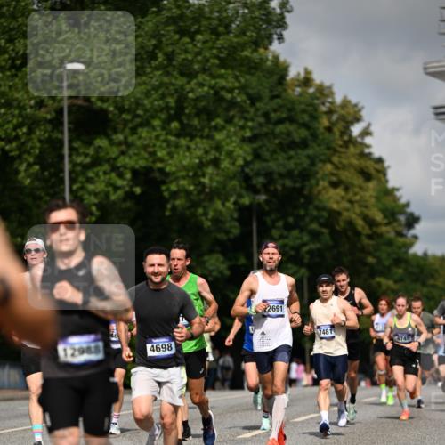 29.06.2025 - hella hamburg halbmarathon Dr. Thomas Lammeyer http://msf.ph/oto/8209555 29.06.2025 09:48:48 Kennedybrücke 1990, 2689, 3043, 4050, 4129, 4679, 4698, 4749, 5328, 5746, 5826, 6358, 7481, 7723, 8190, 8883, 9634, 10017, 11120, 11413 meine-sportfotos.de