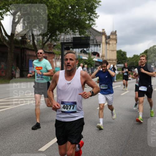 29.06.2025 - hella hamburg halbmarathon Yannick Fuchs http://msf.ph/oto/8209651 29.06.2025 10:45:07 20KM 1366, 1461, 2411, 2540, 2880, 4077, 4816, 5018, 5336, 5600, 7052, 7134, 7369, 7943, 8117, 8205, 8261, 8508, 8819, 8989, 9057, 10057, 10215, 10508, 10603, 11214, 11422, 11512, 11733, 12016, 12778, 12949, 13073, 13808, 14125, 15480, 15720, 15871, 16285, 16291, 16907, 17129, 17221, 17823, 18006, 18182, 18413, 18489, 19007 meine-sportfotos.de