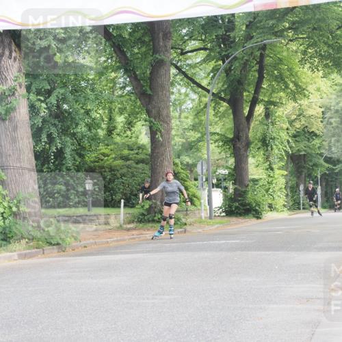 29.06.2025 - hella hamburg halbmarathon KatJ http://msf.ph/oto/8209687 29.06.2025 09:34:47 Zwischen KM18-KM19  meine-sportfotos.de