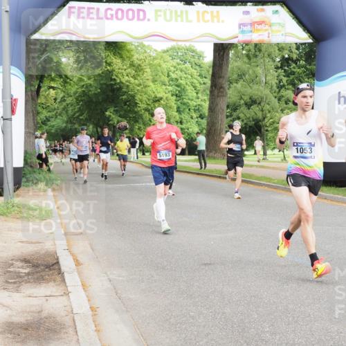 29.06.2025 - hella hamburg halbmarathon MichiJ http://msf.ph/oto/8209819 29.06.2025 10:22:56 Zwischen KM18-KM19 1053, 2243, 4246, 5193, 9345, 10865, 14310, 15902 meine-sportfotos.de