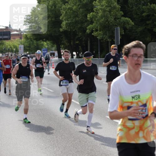 29.06.2025 - hella hamburg halbmarathon Jannik Wohlers http://msf.ph/oto/8209848 29.06.2025 09:49:00 Lombardsbrücke 2745, 2750, 2849, 2980, 3014, 3116, 4148, 4766, 5050, 5648, 5889, 6149, 6771, 7035, 7109, 11952, 12098, 13158, 13900, 14311, 14359, 14629, 14667, 14905, 15328, 15410, 15561, 15991, 16816, 17097, 17182, 17722, 18156, 18183, 18188, 18193 meine-sportfotos.de