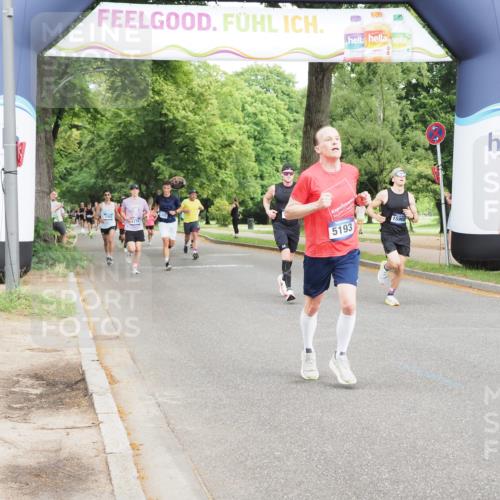 29.06.2025 - hella hamburg halbmarathon MichiJ http://msf.ph/oto/8209951 29.06.2025 10:22:57 Zwischen KM18-KM19 1053, 2243, 4246, 5193, 9345, 10865, 14310, 15902 meine-sportfotos.de