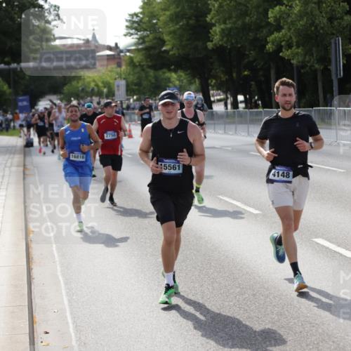 29.06.2025 - hella hamburg halbmarathon Jannik Wohlers http://msf.ph/oto/8210062 29.06.2025 09:49:00 Lombardsbrücke 2745, 2750, 2849, 2980, 3014, 3116, 4148, 4766, 5050, 5648, 5889, 6149, 6771, 7035, 7109, 11952, 12098, 13158, 13900, 14311, 14359, 14629, 14667, 14905, 15328, 15410, 15561, 15991, 16816, 17097, 17182, 17722, 18156, 18183, 18188, 18193 meine-sportfotos.de