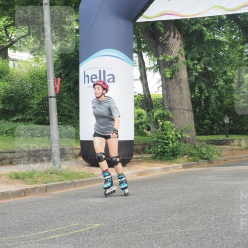 29.06.2025 - hella hamburg halbmarathon KatJ http://msf.ph/oto/8210083 29.06.2025 09:34:50 Zwischen KM18-KM19  meine-sportfotos.de