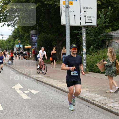 29.06.2025 - hella hamburg halbmarathon Yannick Fuchs http://msf.ph/oto/8210162 29.06.2025 10:32:23 20KM 1505, 2404, 3480, 3790, 5791, 7152, 7154, 9017, 9944, 10793, 10922, 11106, 11423, 12739, 12900, 13148, 13372, 13595, 13900, 15303, 15382, 15888, 16698, 17726, 18103, 18193, 18216, 18277, 18357, 18986 meine-sportfotos.de