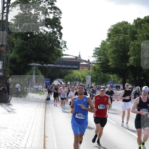 29.06.2025 - hella hamburg halbmarathon Jannik Wohlers http://msf.ph/oto/8210206 29.06.2025 09:49:02 Lombardsbrücke 2745, 2750, 2849, 2980, 3014, 3116, 4148, 4766, 5050, 5648, 5889, 6149, 6771, 7035, 7109, 11952, 12098, 13158, 14311, 14359, 14629, 14667, 14905, 15328, 15410, 15561, 15991, 16816, 17182, 17192, 17646, 17722, 18156, 18183, 18188, 18193, 18547 meine-sportfotos.de