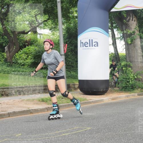 29.06.2025 - hella hamburg halbmarathon KatJ http://msf.ph/oto/8210215 29.06.2025 09:34:51 Zwischen KM18-KM19  meine-sportfotos.de
