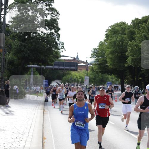 29.06.2025 - hella hamburg halbmarathon Jannik Wohlers http://msf.ph/oto/8210235 29.06.2025 09:49:02 Lombardsbrücke 2745, 2750, 2849, 2980, 3014, 3116, 4148, 4766, 5050, 5648, 5889, 6149, 6771, 7035, 7109, 11952, 12098, 13158, 14311, 14359, 14629, 14667, 14905, 15328, 15410, 15561, 15991, 16816, 17182, 17192, 17646, 17722, 18156, 18183, 18188, 18193, 18547 meine-sportfotos.de